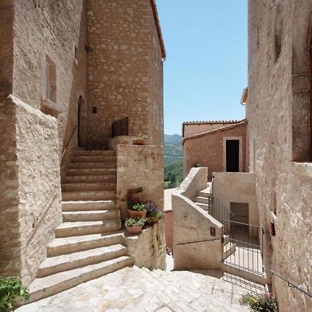 מלון Sellano Castello Di Postignano מראה חיצוני תמונה