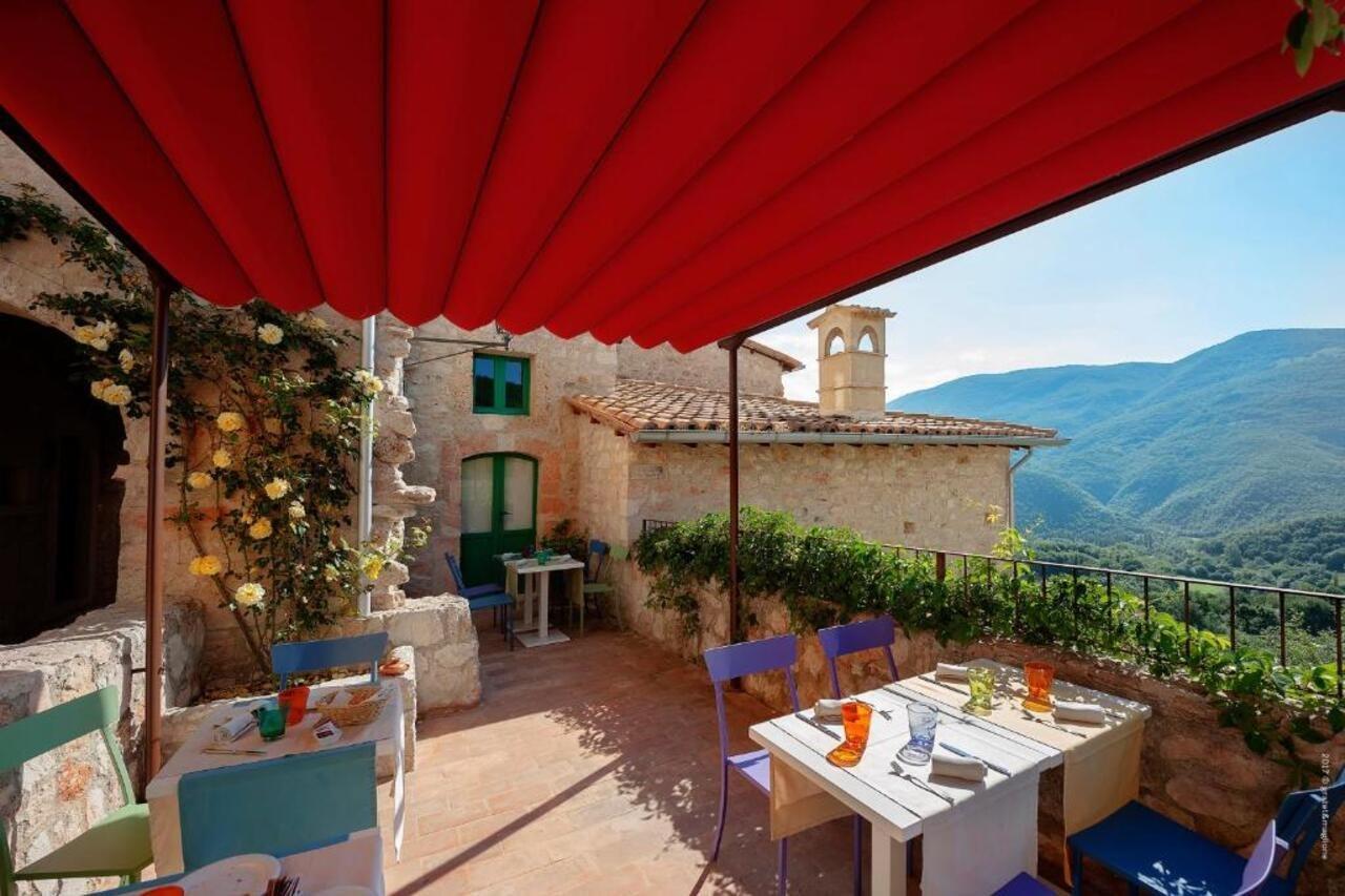 מלון Sellano Castello Di Postignano מראה חיצוני תמונה